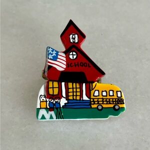 Schoolhouse Brooch/Pin